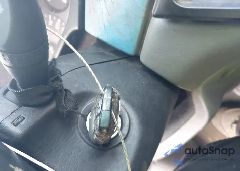 2000 Ford Focus Se from USA, damaged, VIN 1FAHP3632YW354098